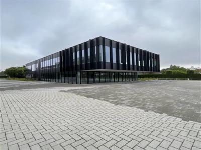 Kantoorgebouw van 140 m² tot 690 m²