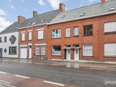 Oostnieuwkerksesteenweg 10, 8800 Roeselare