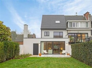 Gerenoveerde woning te koop in Edegem