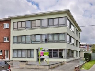 Lichtrijk en instapklaar gelijkvloers appartement met terras