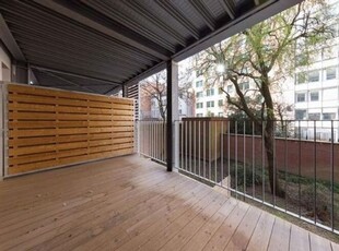 Quartier Européen. Studio avec terrasse + parkeerplaats