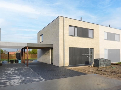 Nieuwbouw woning te huur in Eernegem