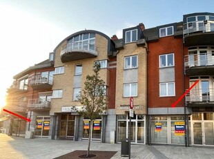 RUIM COMMERCIEEL GELIJKVLOERS CA. 465 m²