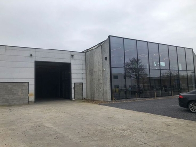 Magazijn van 1000m² te huur in Kampenhout