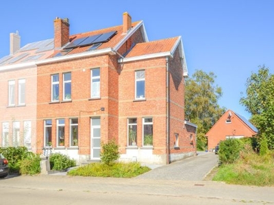 Moderne 3-slaapkamer woning nabij natuurdomein 