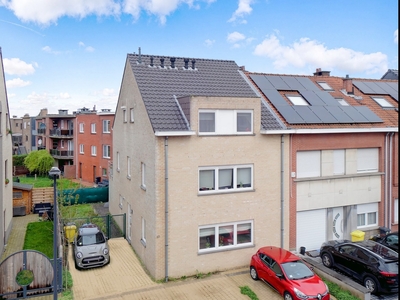 Energiezuinige duplex met 2 slpk, terras en staanplaats