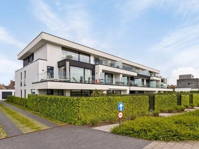 Penthouse te koop met 3 slaapkamers in Waregem