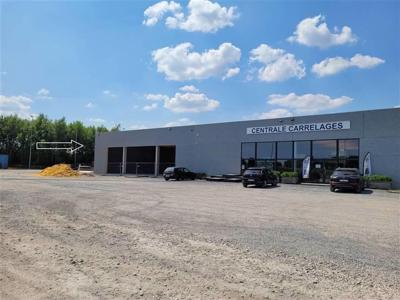 Surface commerciale de 490m² (lot 1)