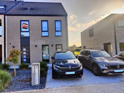 Energiezuinige, instapklare, moderne en ruime woning