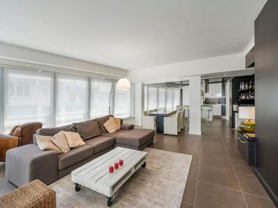 Prachtig gerenoveerd appartement op 100m van strand en cent…