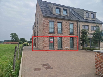 Gelijkvloers appartement van 126 m² met 2 slaapkamers