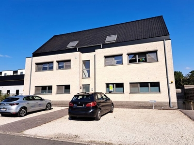 Ruim gezellig gelijkvloers appartement te Lommel