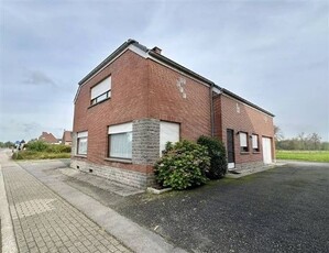 Ruime 5 slaapkamer woning op een perceel van 14a 10ca