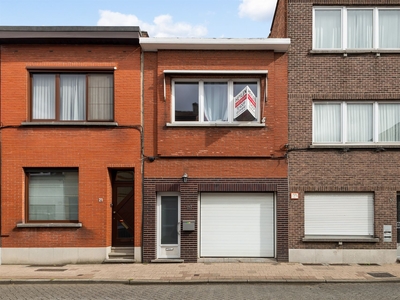 Ééngezinswoning met 2 slaapkamers, tuin en garage op toplocatie!