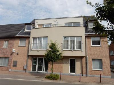 Gezellig en vlot bereikbaar duplex dakappartement met 2 slaa