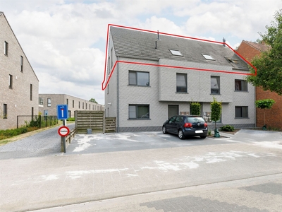 Instapklaar dakappartement met 2 slaapkamers