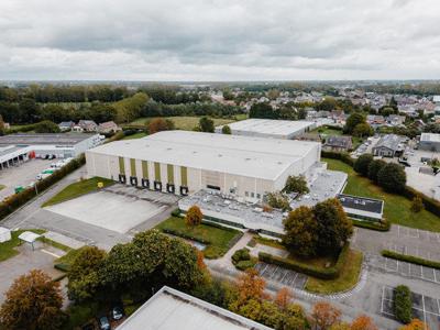 Logistiek magazijn met kantoren te huur - Londerzeel