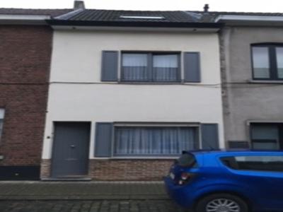 Rijhuis te huur - 825€/maand