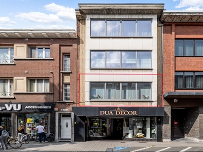 Ruim 2 slaapkamer appartement met terras nabij de Grote Markt