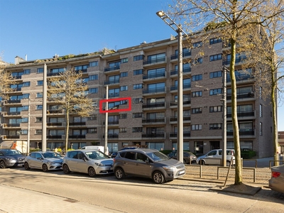 Ruim appartement met 2 slaapkamers, 2 terrassen en garage te Deurne-Zuid!