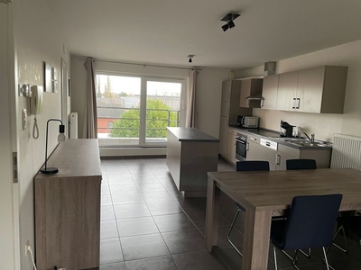 Knap appartement met terras te huur