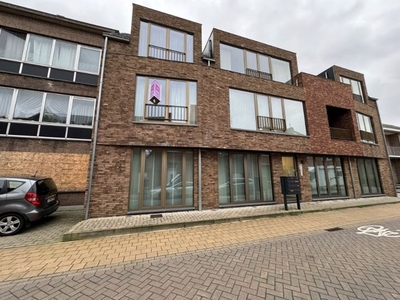 Ruim 1 slpk-appartement op TOP ligging-centrum Geel.