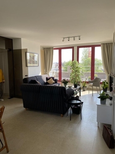 Ruim 2 slaapkamer appartement met terras