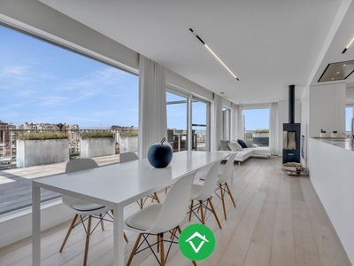 Adembenemende penthouse met panoramische vergezichten te We