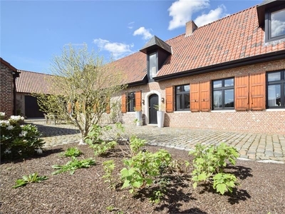 Villa te koop Humbeek