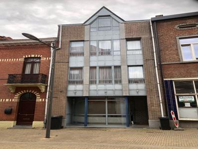 Commerciële en polyvalente ruimte in centrum van Hoegaarden