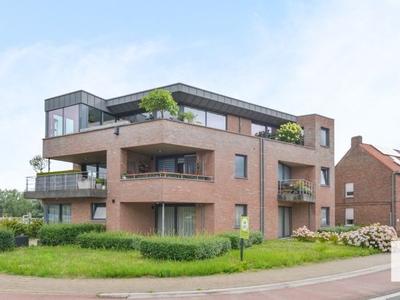 Energiezuinig tweeslaapkamer appartement met zonnig terras/