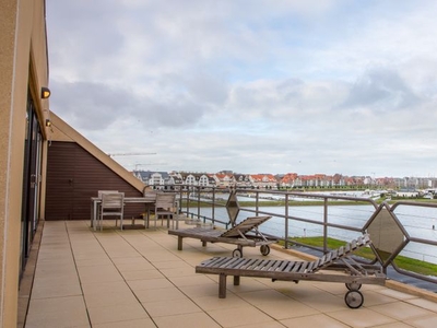 Gemeubeld appartement met adembenemend uitzicht vanop het...