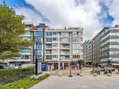 Ongemeubeld appartement met 2 slaapkamers gelegen het Zoute