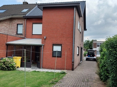 Ruime woning op toplocatie - Anemoonstraat