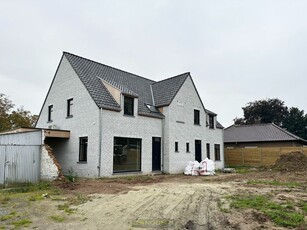 Te koop, landelijk nieuwbouwproject met zuidelijke oriënt...