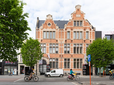 4 lofts, 4 appartementen en 2 woningen