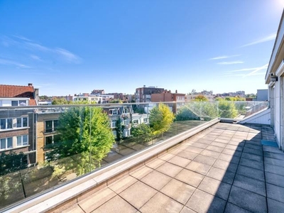 Georges-Henri, penthouse met terras en adembenemend uitzicht