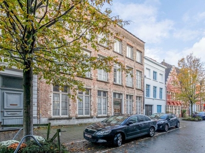 Grandioze herenwoning bestaande uit 4 entiteiten, op toploc