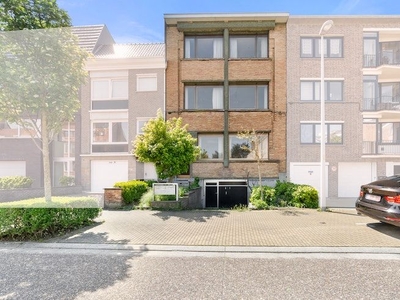 Luxe Herenwoning in het Hart van Mariakerke, Oostende - Jou…