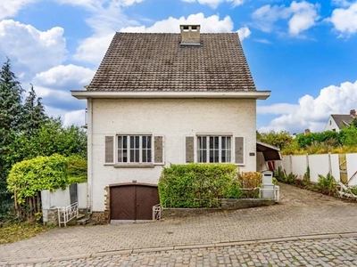 Ukkel - Villa met 3 slaapkamers, tuin en garage