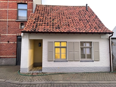 Woning te huur in Gerenoveerde Charmante Woning Met 1 Slaapkamer Lotenhulle