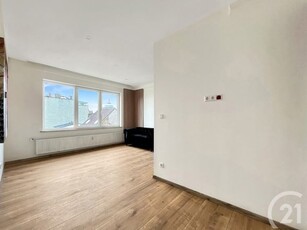 ETTERBEEK - CINQUANTENAIRE : STUDIO PARFAIT ETAT 35M²