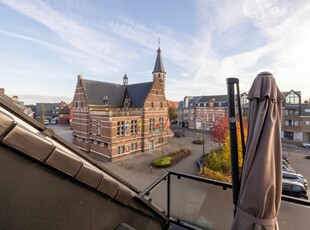 High-end afgewerkt penthouse in centrum Malle