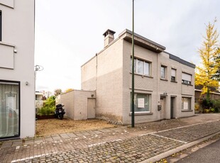 Instapklare woning centrum Sint-Martens-Latem