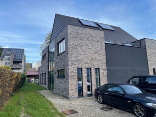 Zuinige nieuwbouwwoning met 3 slaapkamers en garage