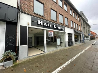 HANDELSPAND GELEGEN IN HET CENTRUM