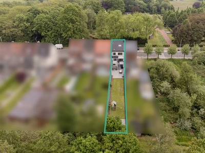 Gerenoveerd energiezuinig met 4 slaapkamers en grote tuin