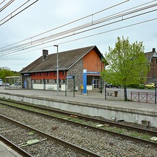 Voormalig stationsgebouw