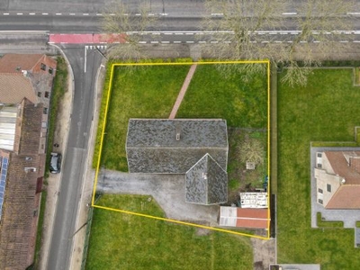 Ruime open bebouwing op 950 m² met 3 slpks en garage te Ichtegem