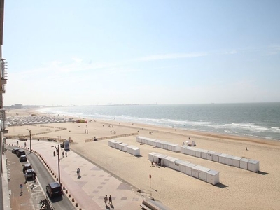 Studio met frontaal zeezicht nabij het Centrum van Knokke...